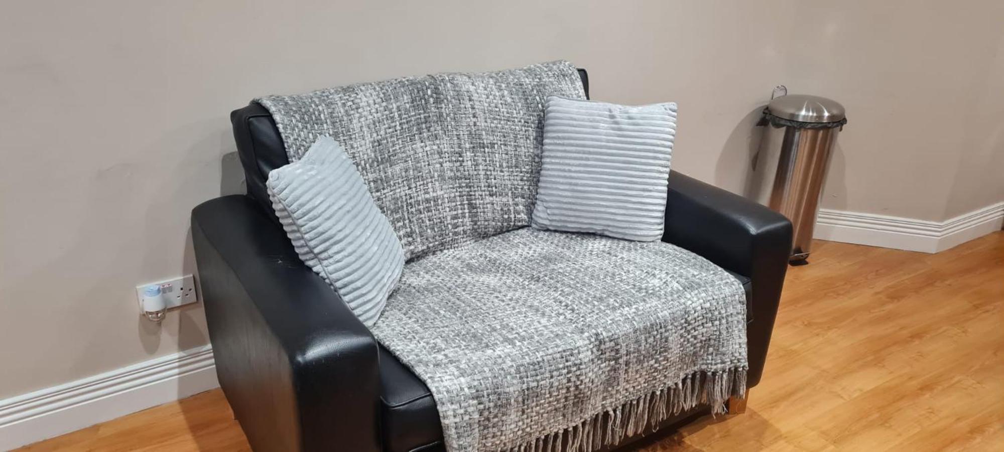 2 Bed Cosy Apartment In Heart Of Mullingar. Bagian luar foto